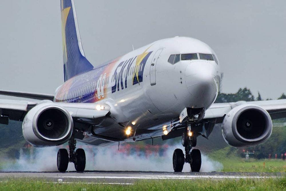 instagram.com/lax_peace