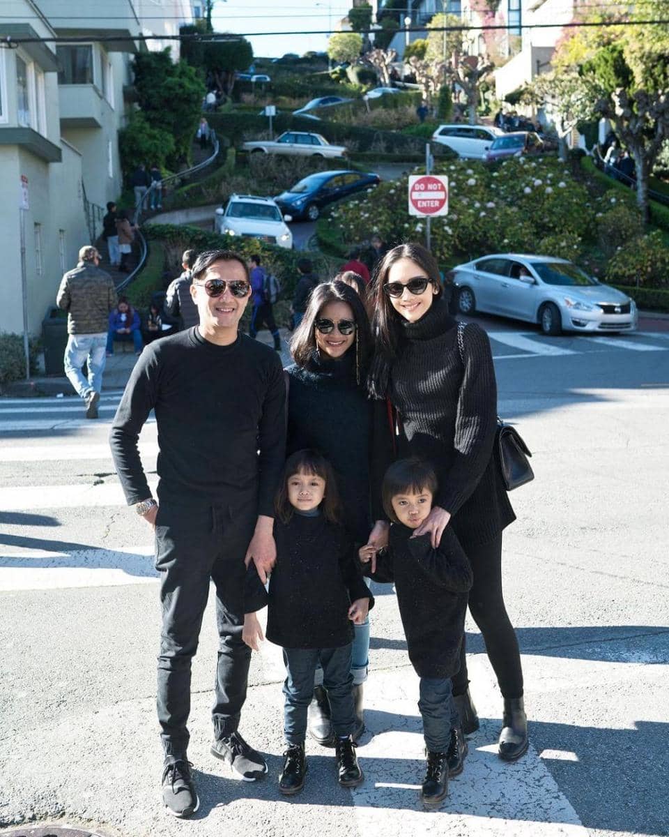 instagram.com/ririndwiariyanti