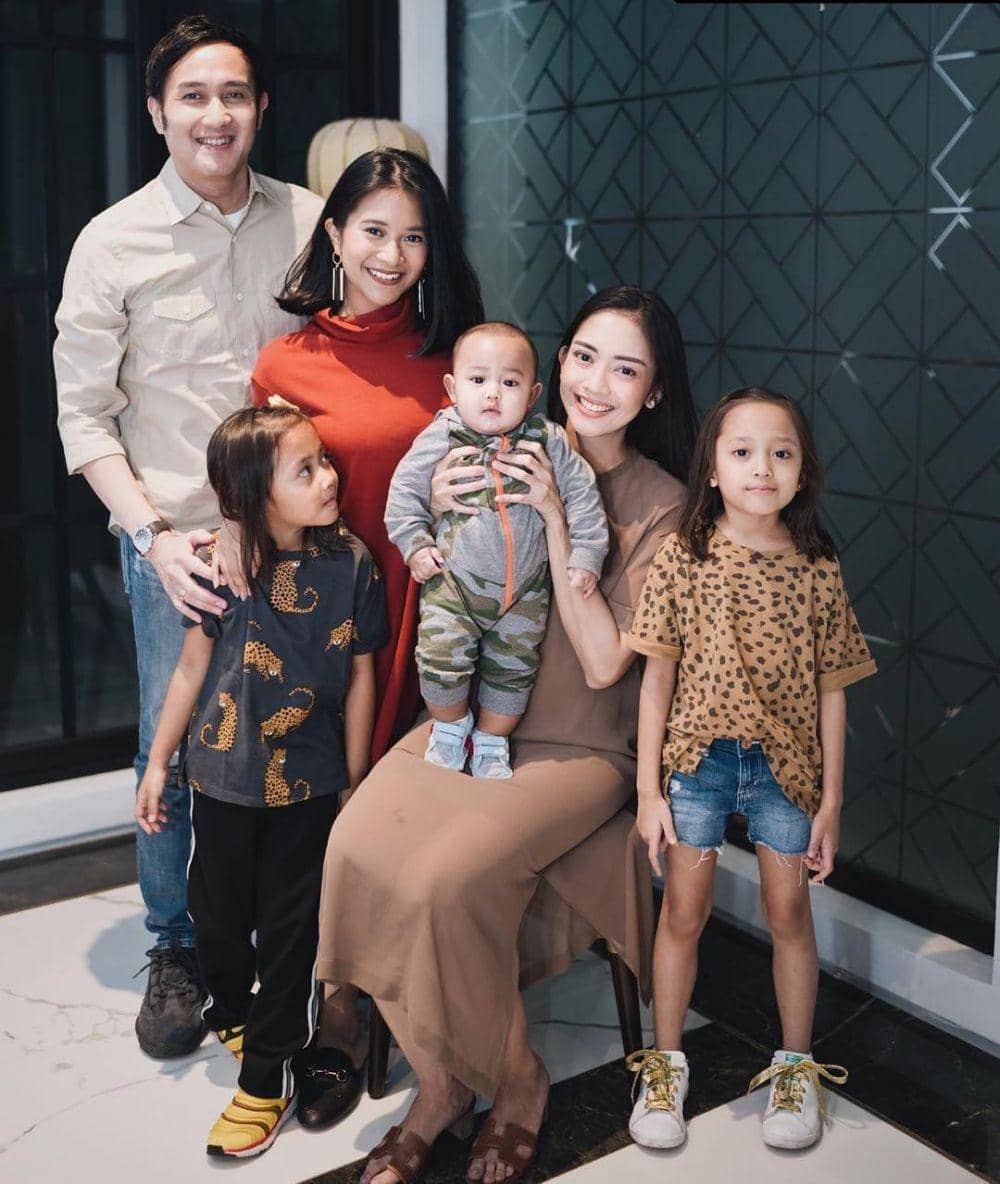 instagram.com/ririndwiariyanti