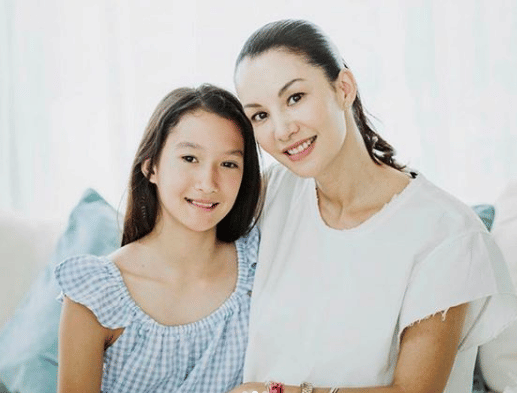 instagram.com/nadyahutagalung