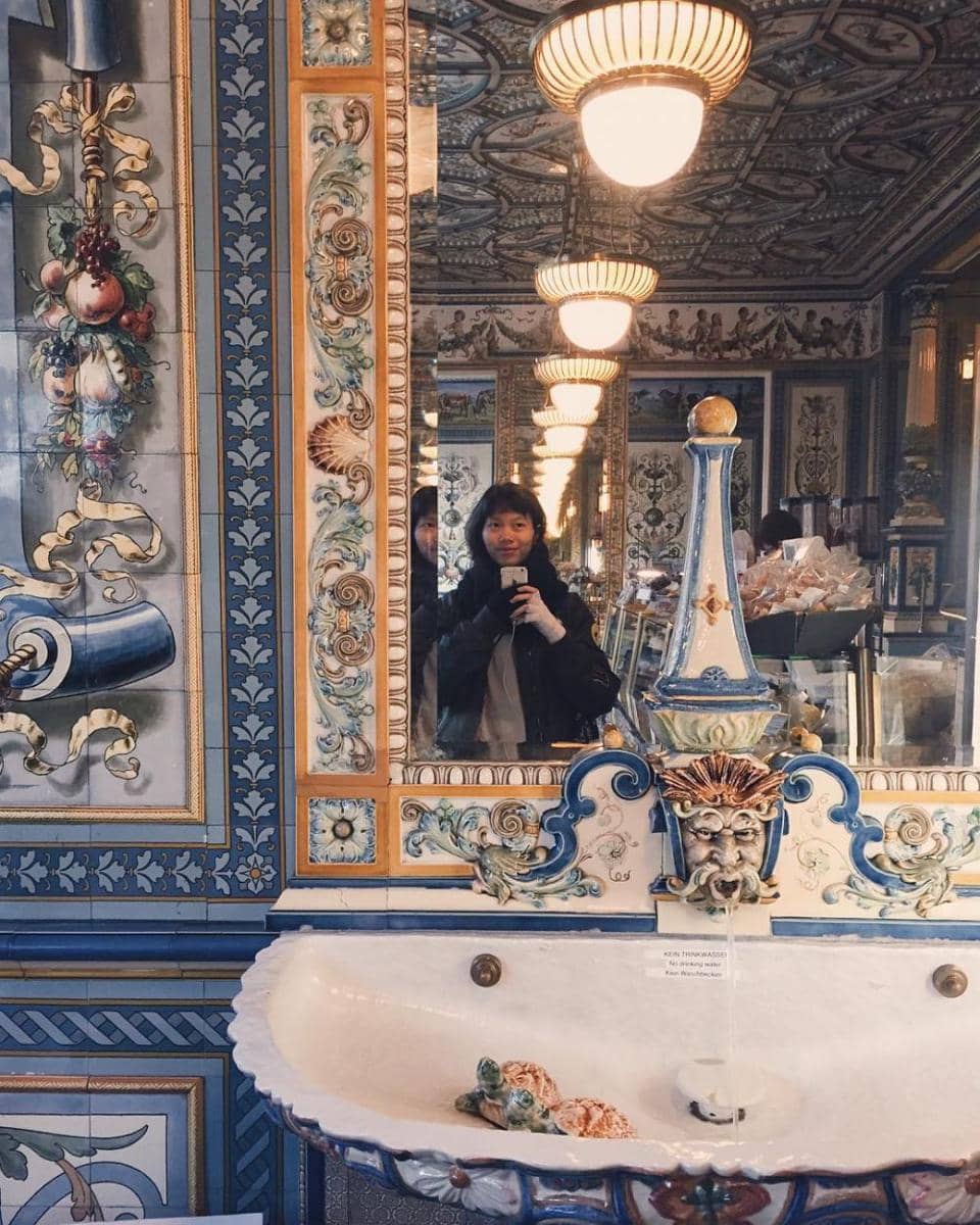 instagram.com/blueyelid