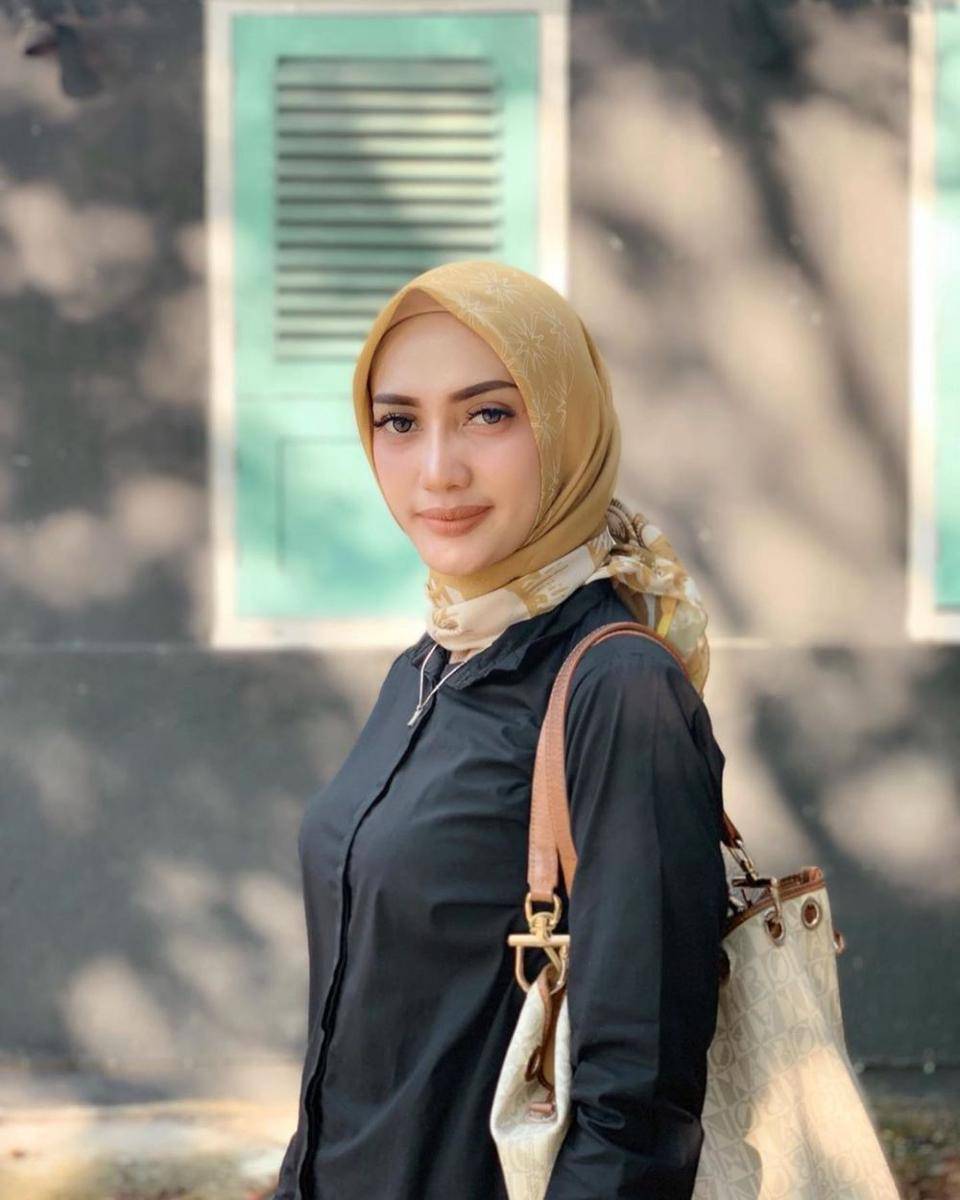 instagram.com/yulitamci5real