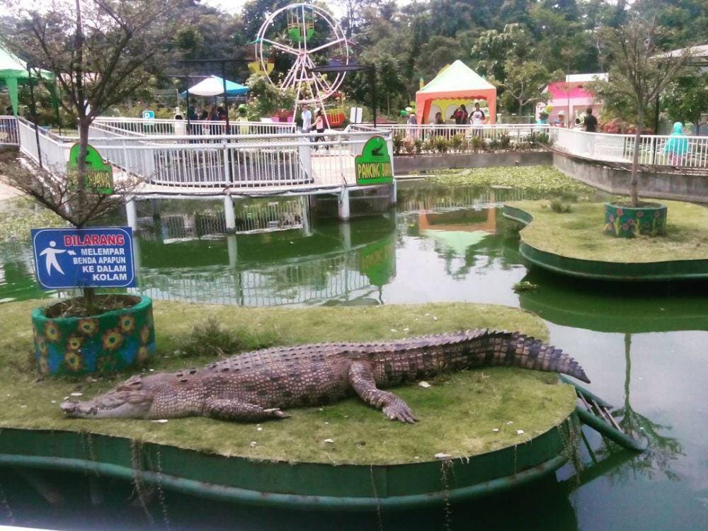 instagram.com/uwikjuristy