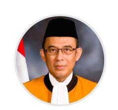(Hakim Agung Salman Luthan) www.mahkamahagung.go.id