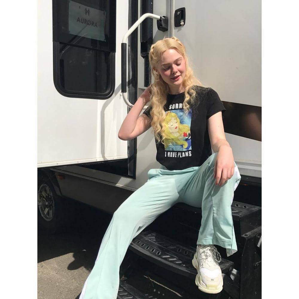 instagram.com/ellefanning