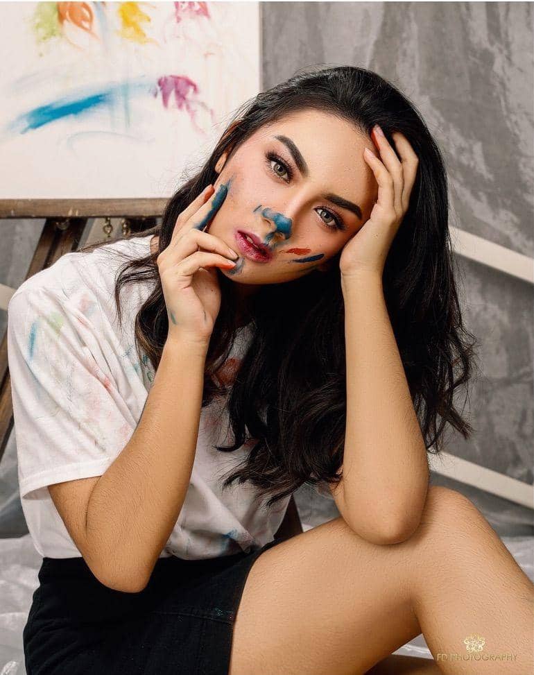 instagram.com/bellyiverzon