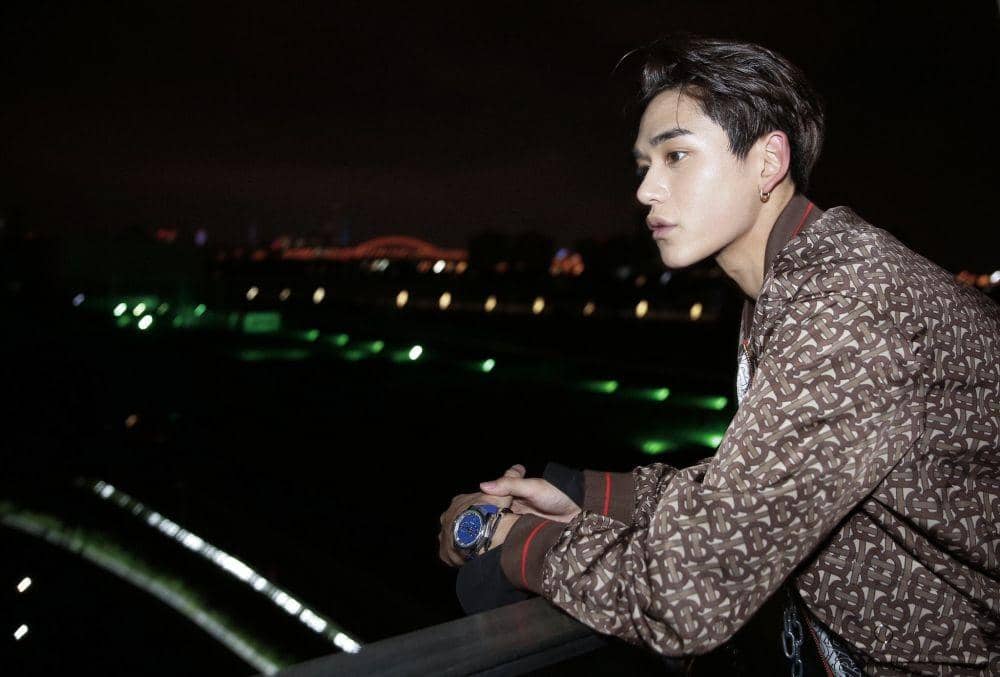 twitter.com/WayV_official