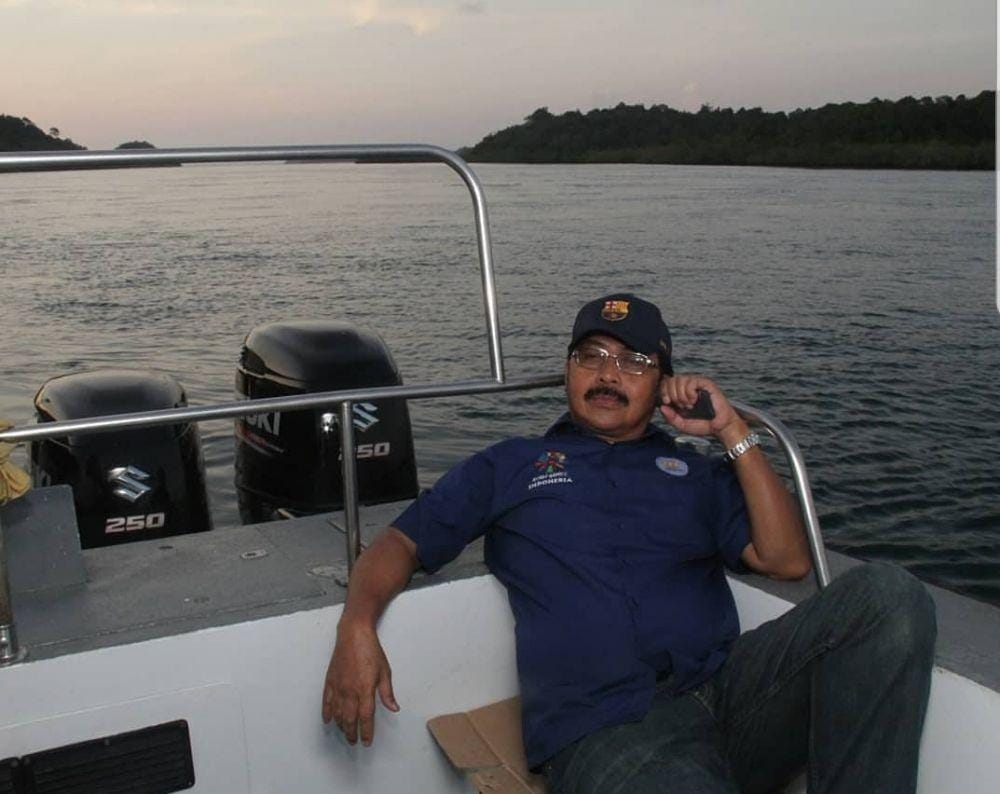 (Gubernur Kepri, Nurdin Basirun) www.instagram.com/@nurdin757