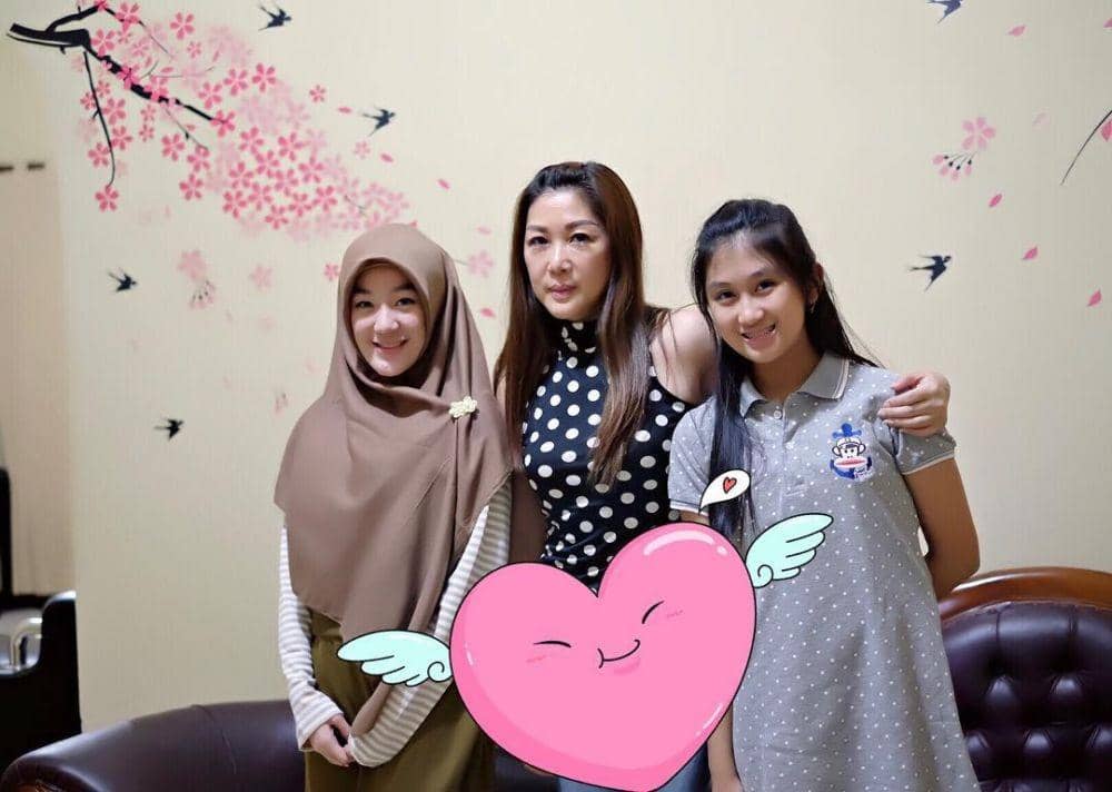 Instagram.com/larissachou