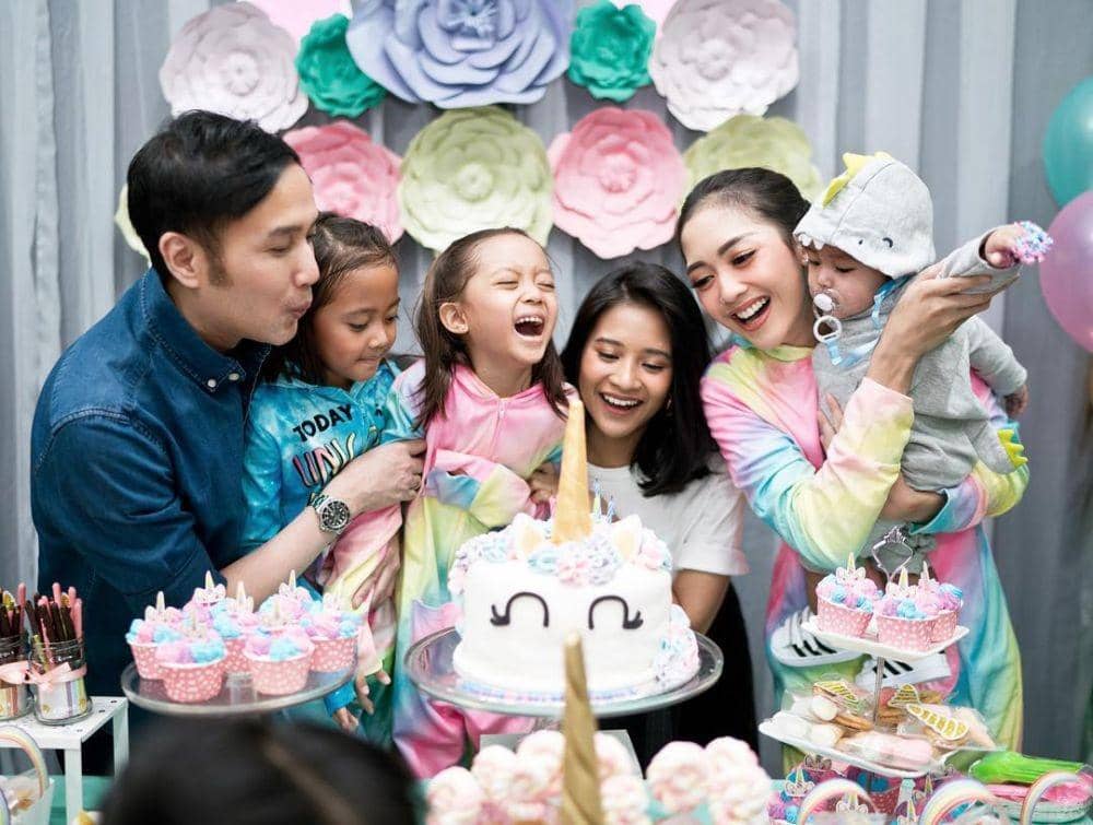 instagram.com/ririndwiariyanti