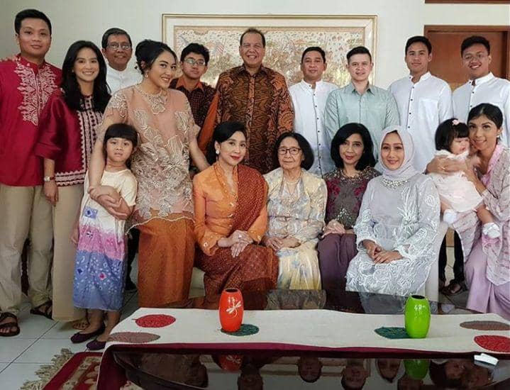 Instagram/anita_chairultanjung