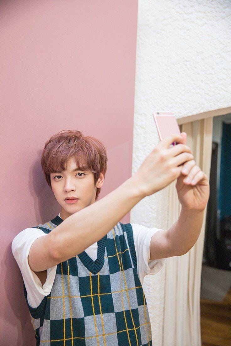 twitter.com/kjhyunarchive