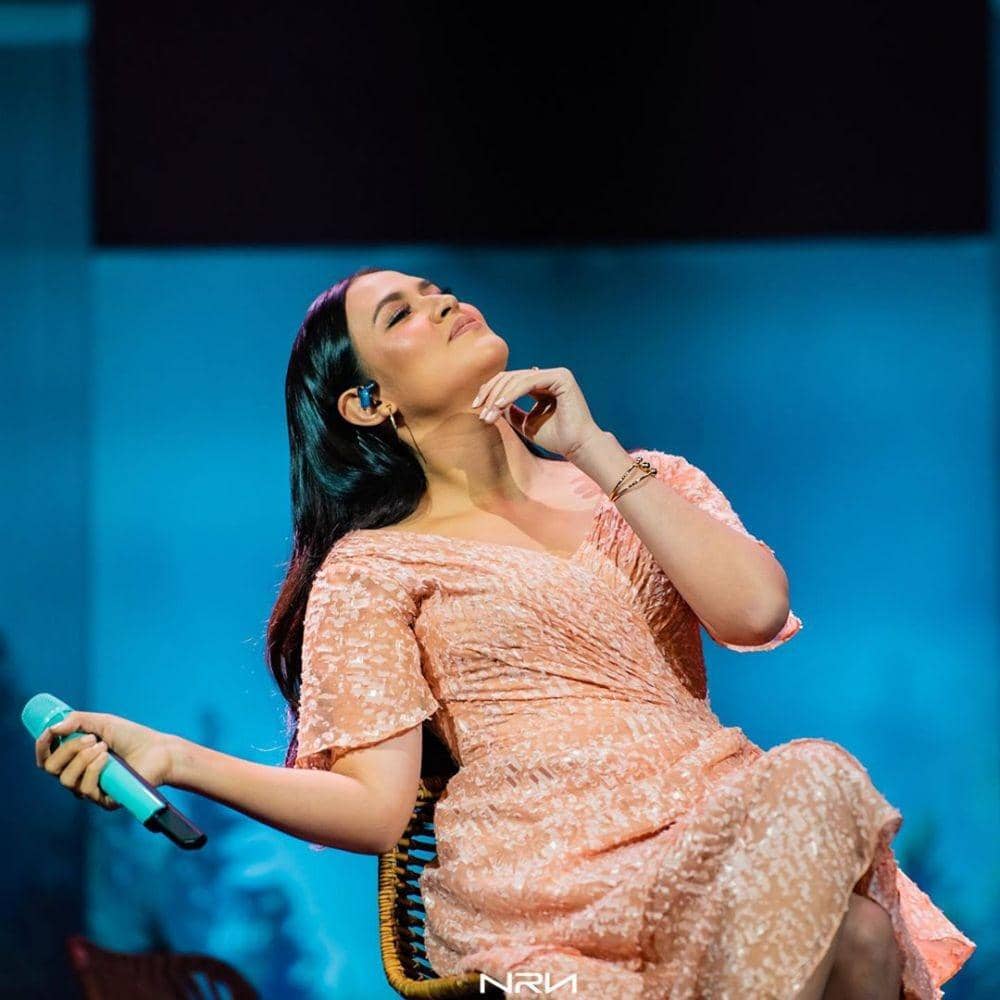 instagram.com/raisa6690