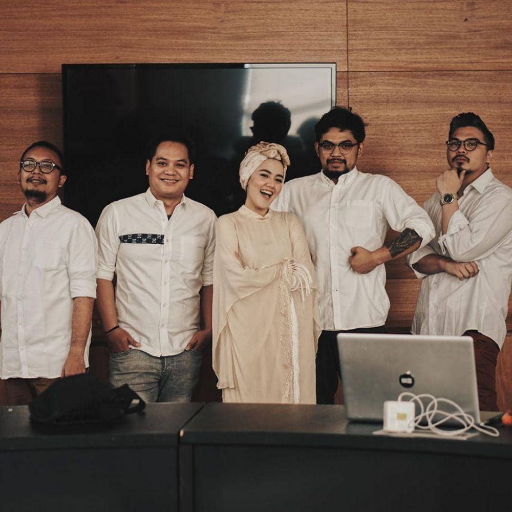 instagram.com/zahradamariva