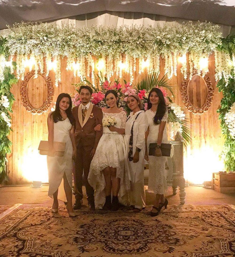 instagram.com/anisasdewii