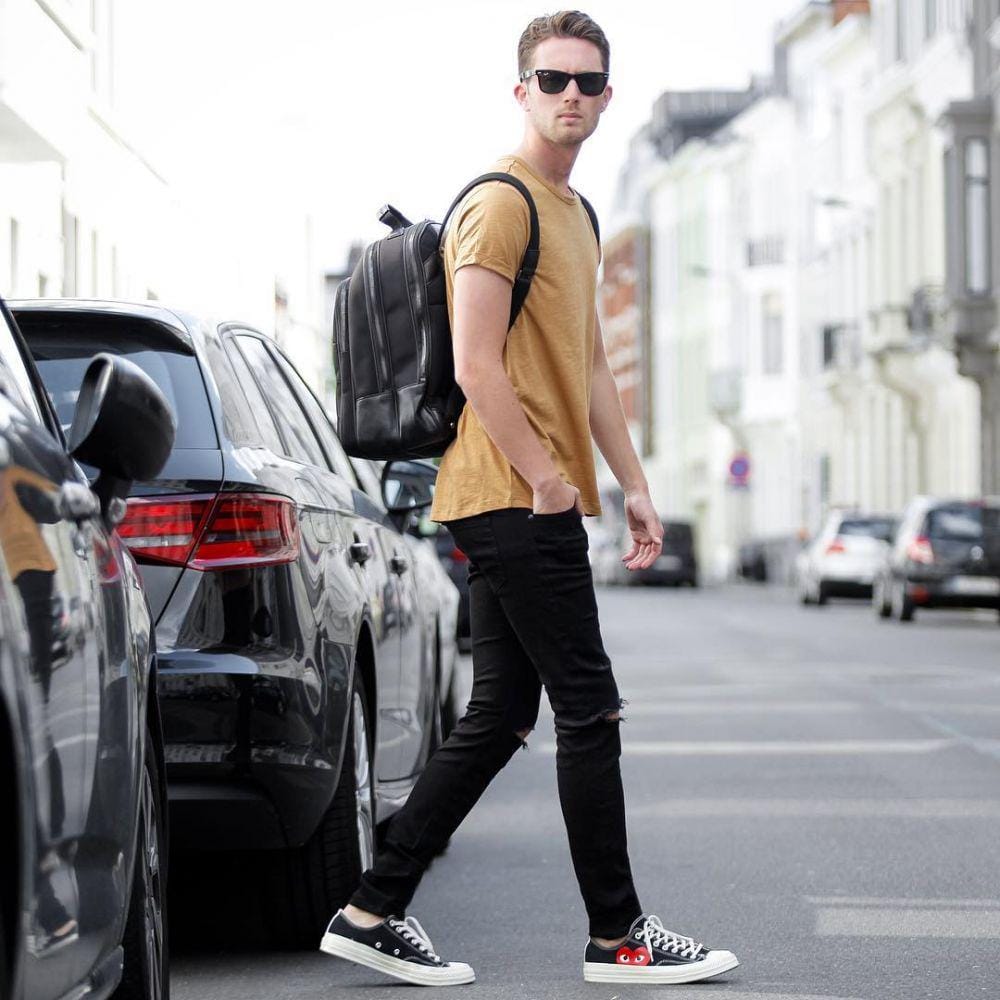 instagram.com/johnhnry