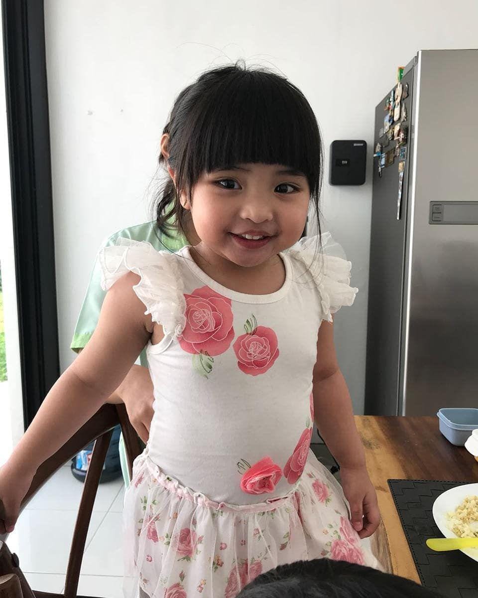 instagram.com/ezayayang/