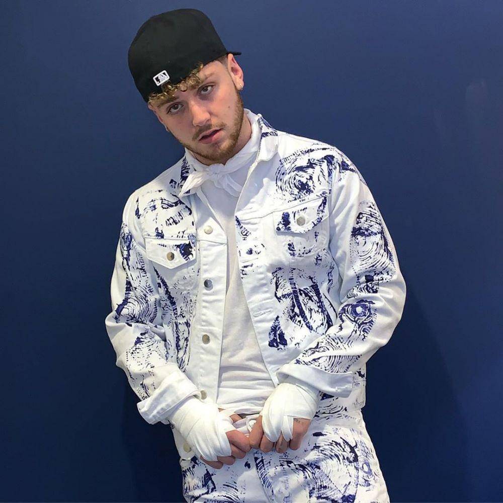 instagram.com/bazzi