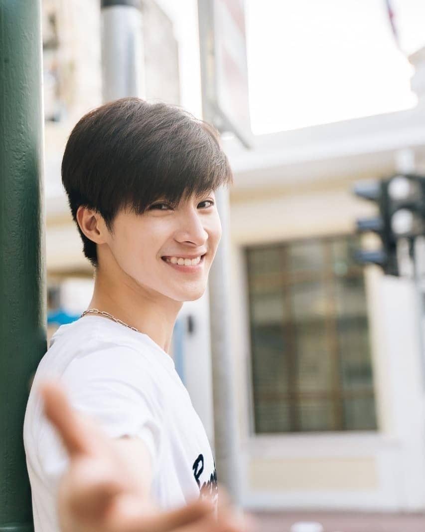 instagram.com/blue_pongtiwat