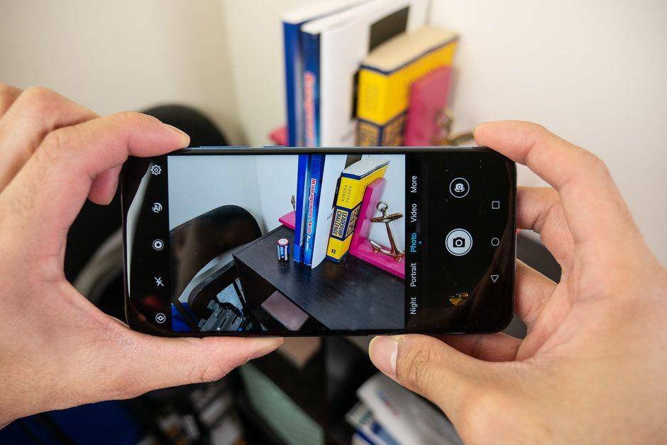 phonearena.com