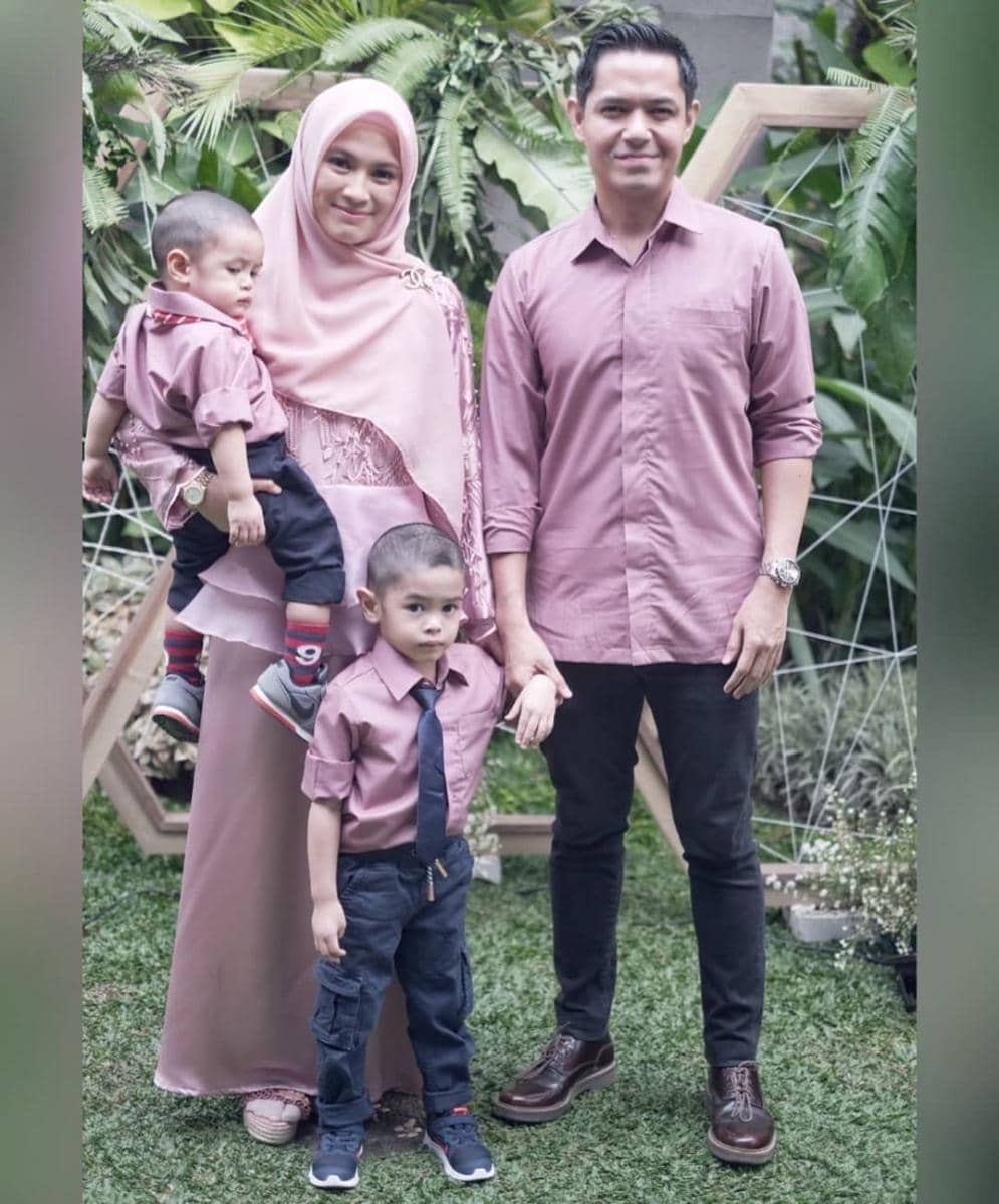 instagram.com/ichasoebandono