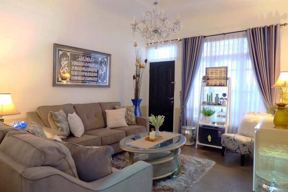 instagram.com/lilystia