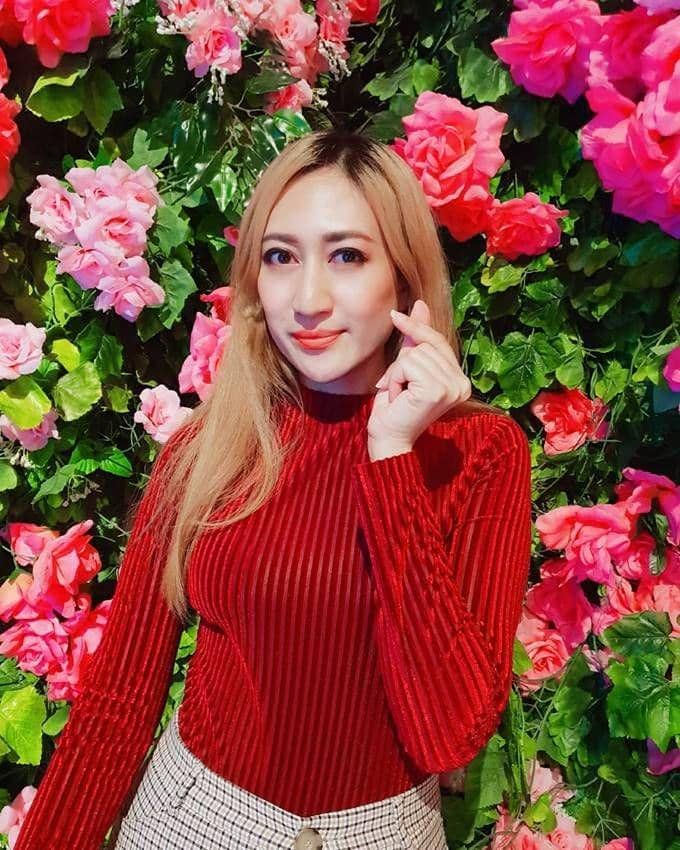 instagram.com/akuhelmalia/