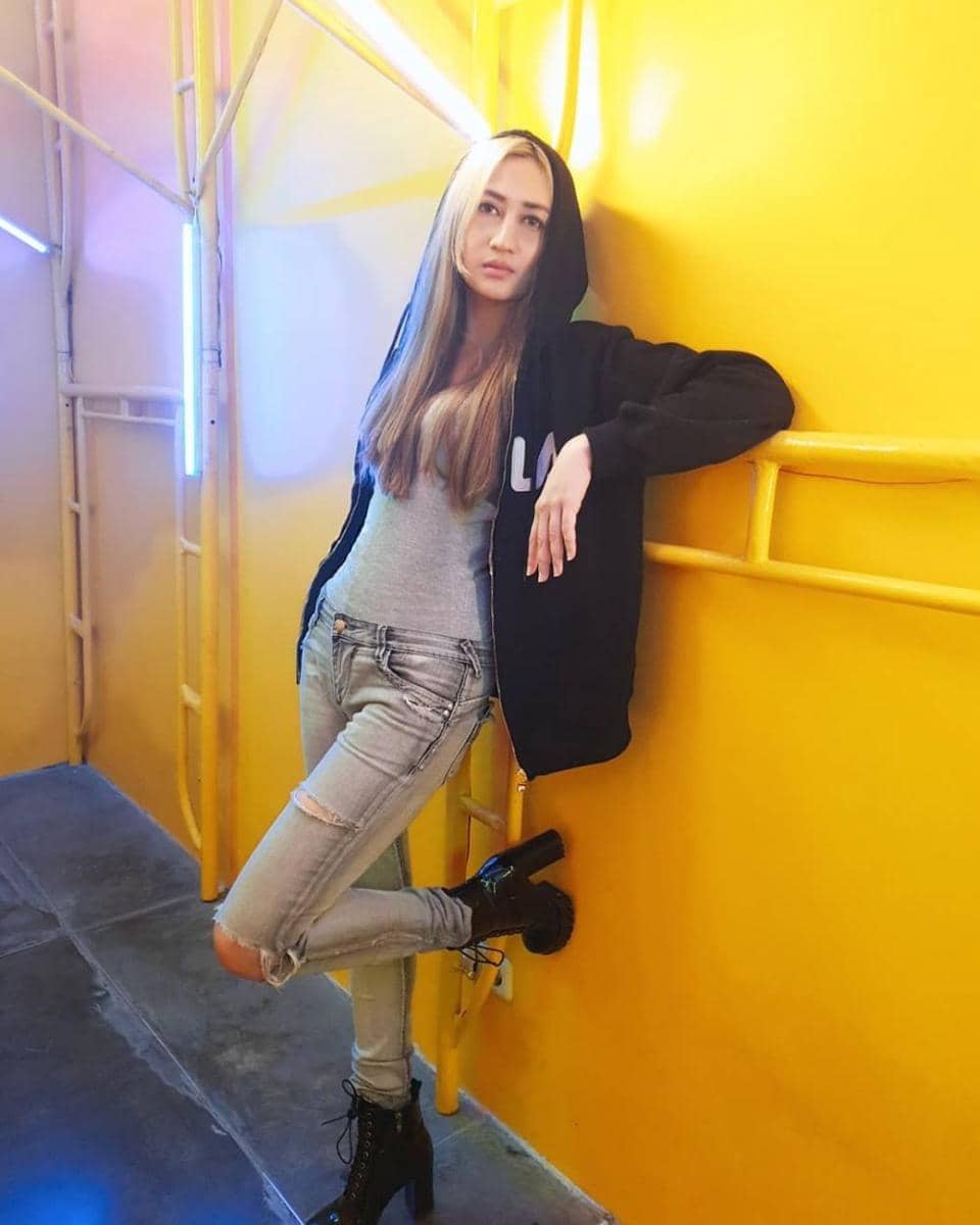 instagram.com/akuhelmalia/