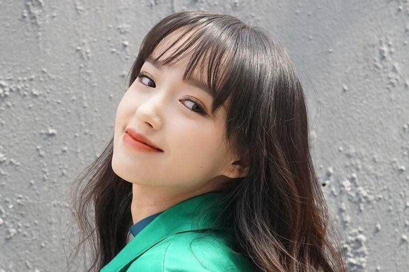 twitter.com/cosmicgirlspics