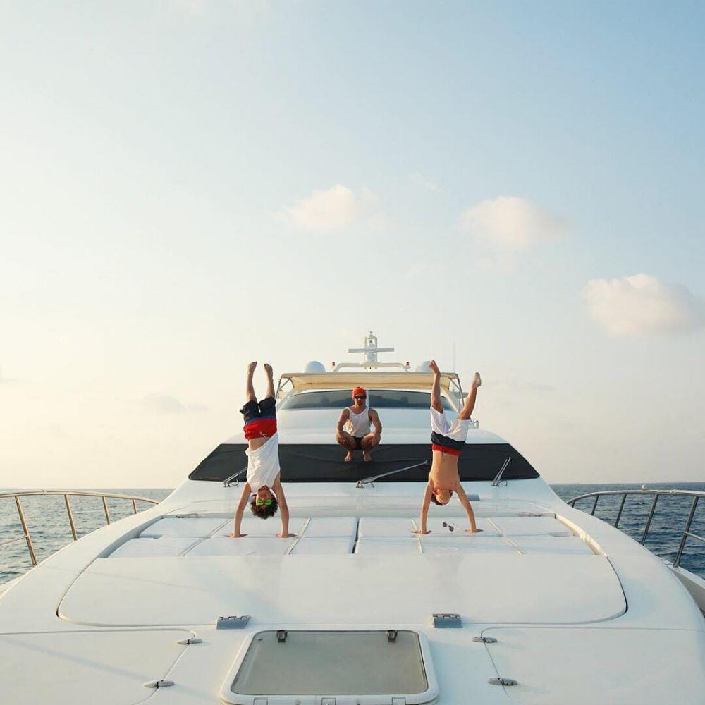 Instagram/hrithikroshan