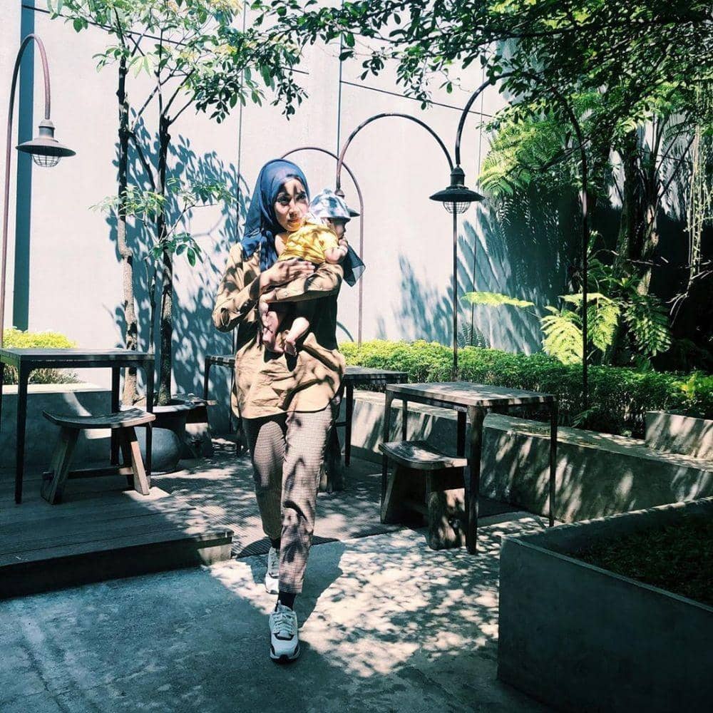 instagram.com/fannyfabriana