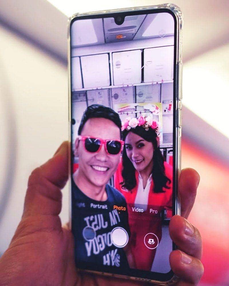 instagram.com/airasia_bhsindonesia