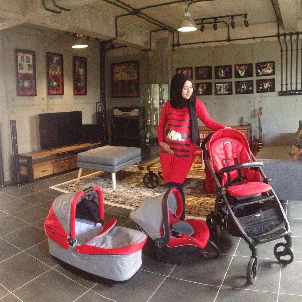 instagram.com/carolynadewi