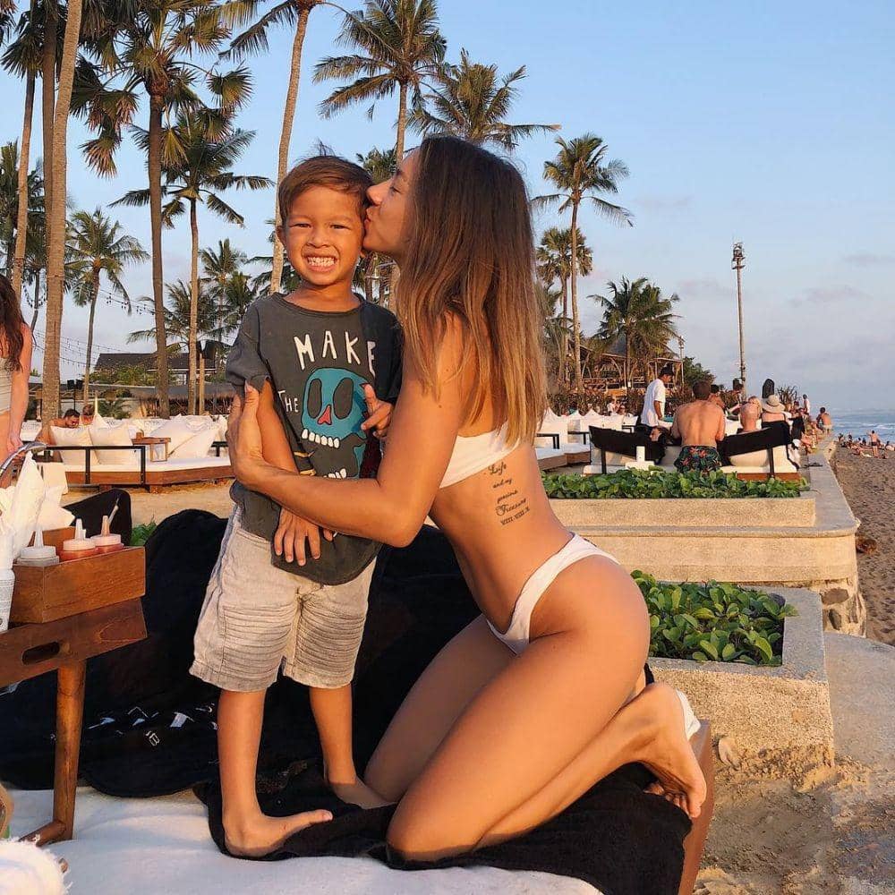 instagram.com/jenniferbachdim