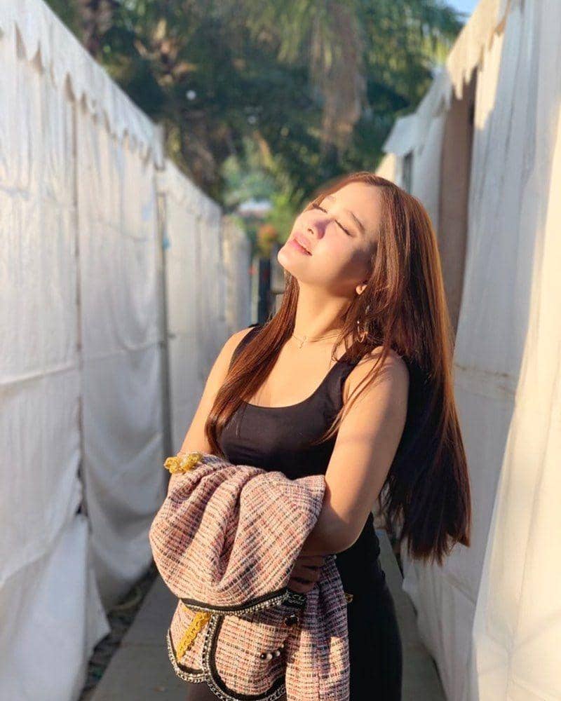 instagram.com/lia_triomacan