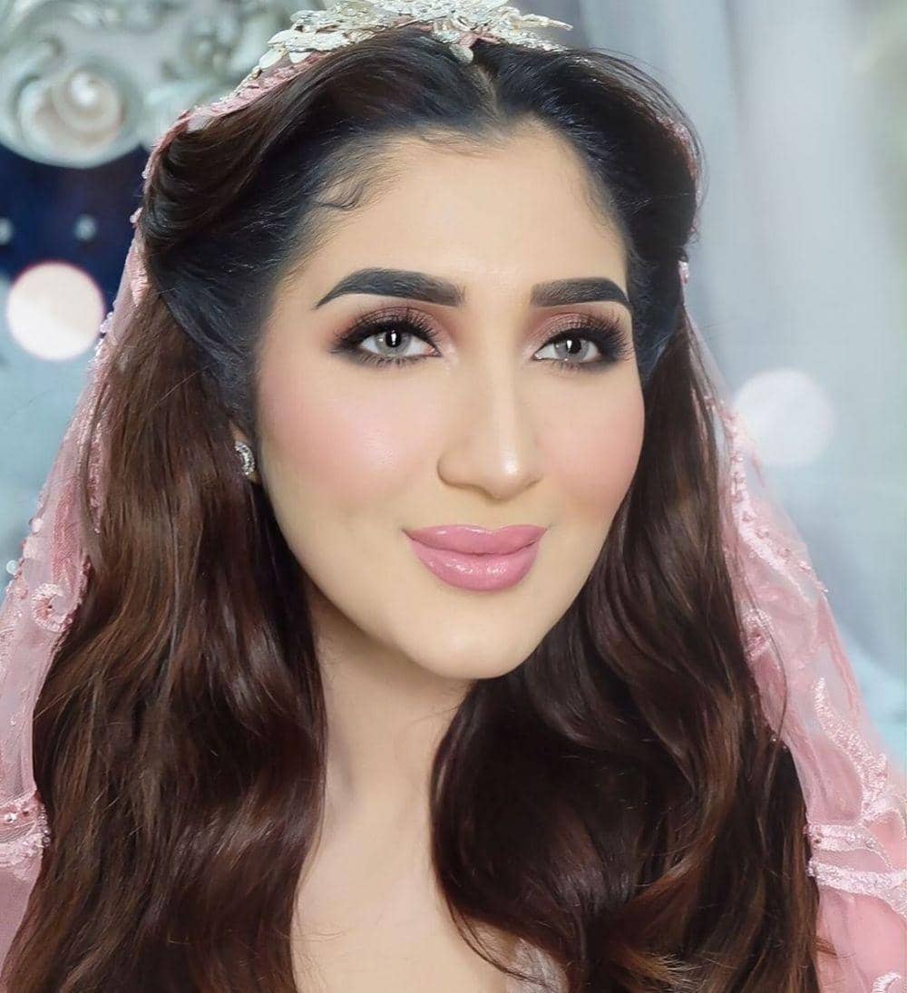 instagram.com/rezaazrumakeup