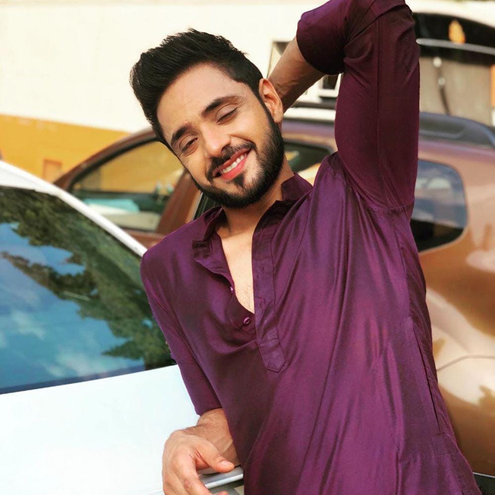 Instagram.com/adnan_a_khan