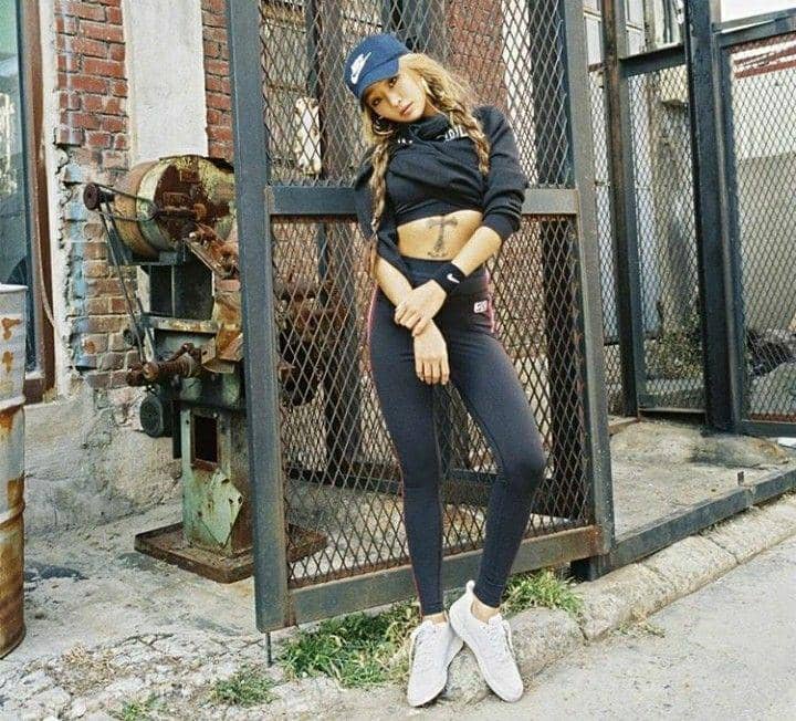 instagram.com/xhyolynx