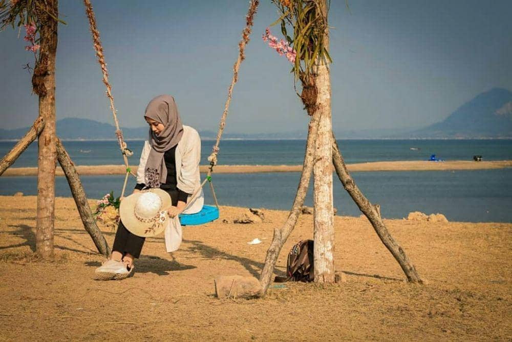 instagram.com/purwakarta.pisan