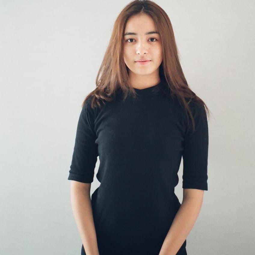 instagram.com/mawar_eva