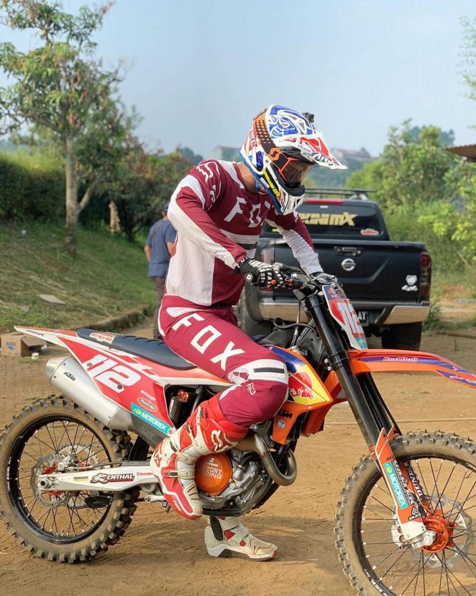 instagram.com/alisyakieb