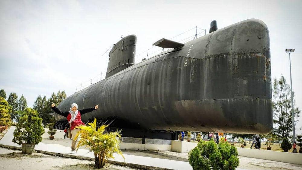 instagram.com/rohaniahnoor