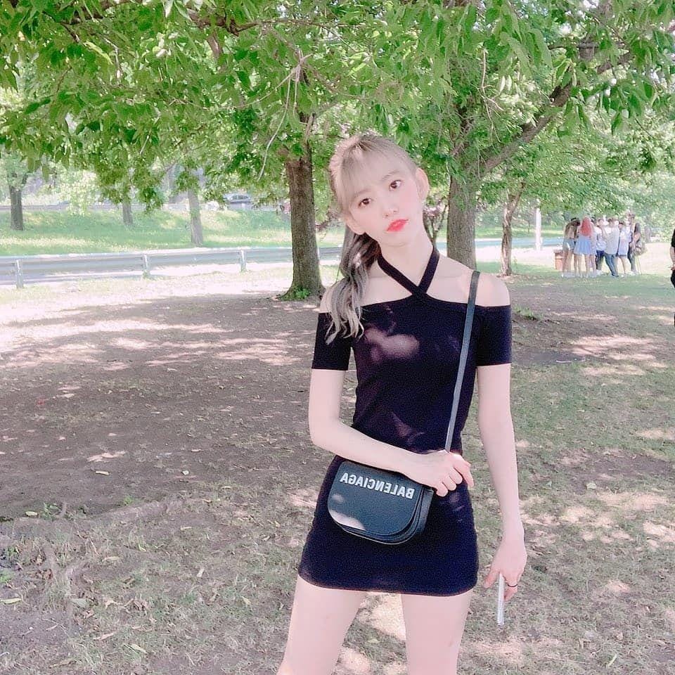 Instagram.com/official_izone