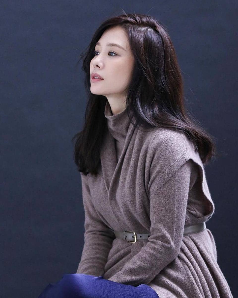 instagram.com/@kimhyunjooforever