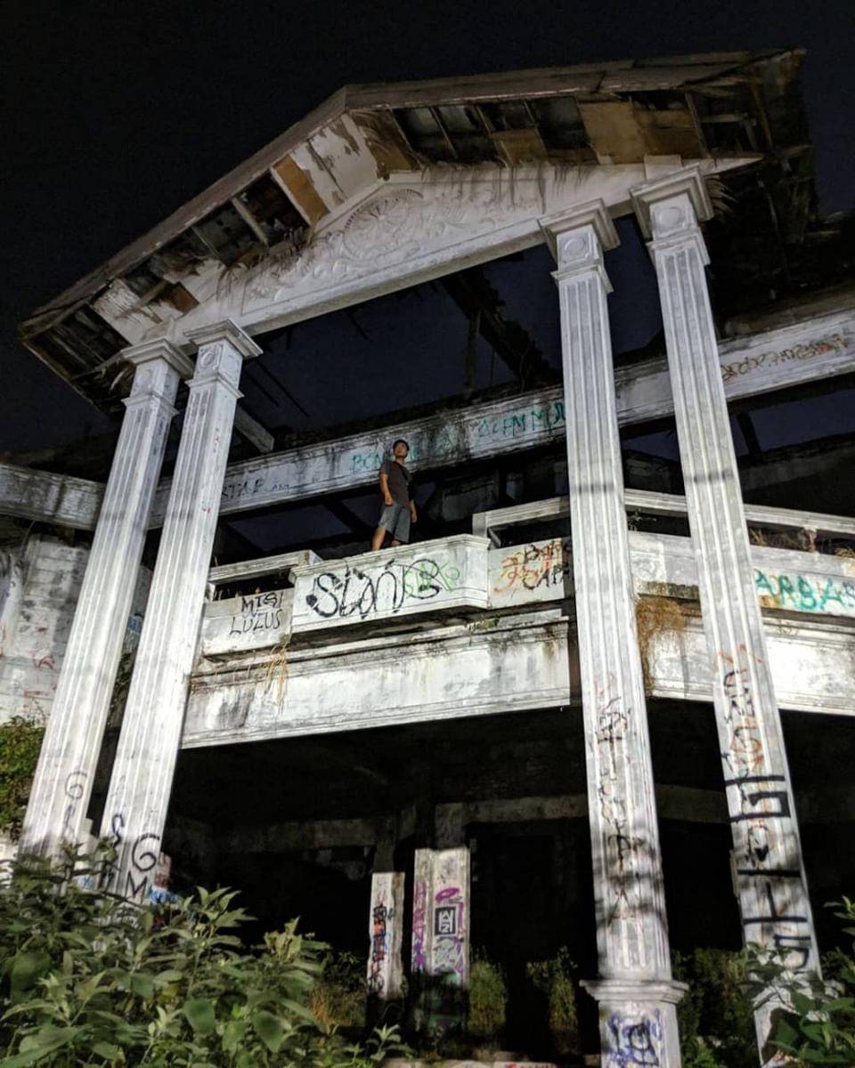 instagram.com/anas_assyathiri