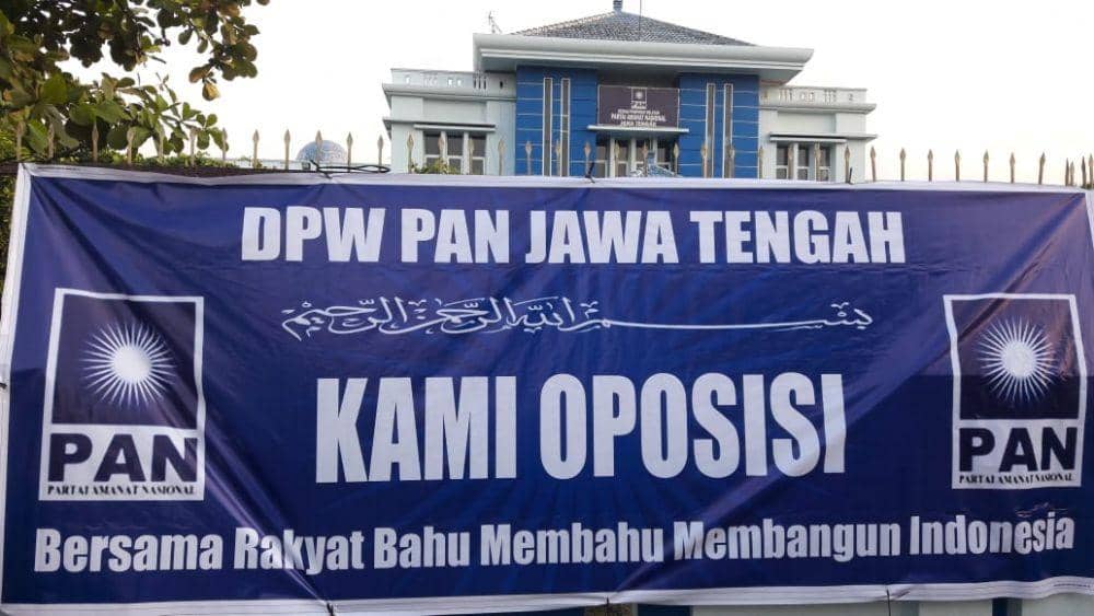 Twitter.com/@Hari_Satriyo