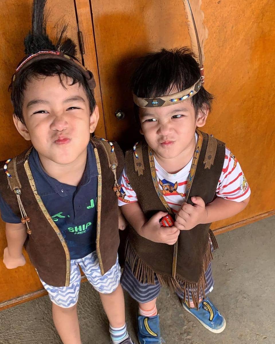 instagram.com/stharia