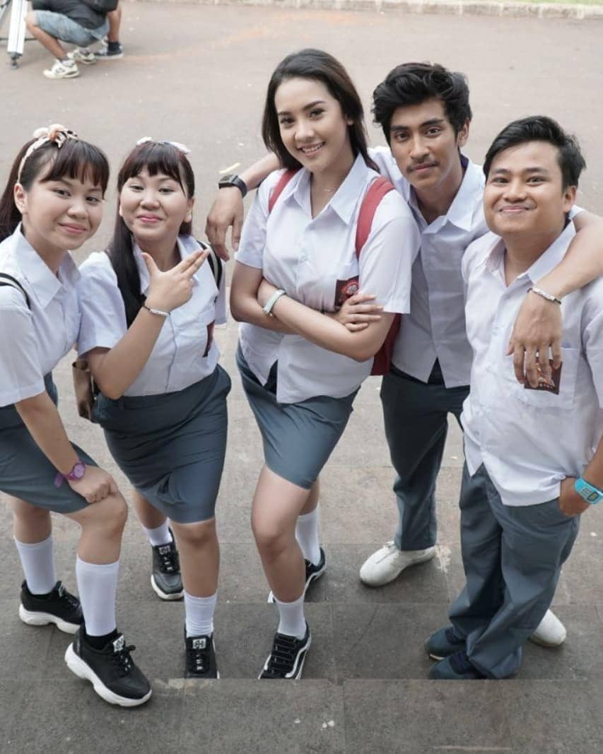 Instagram/smartfrenworld