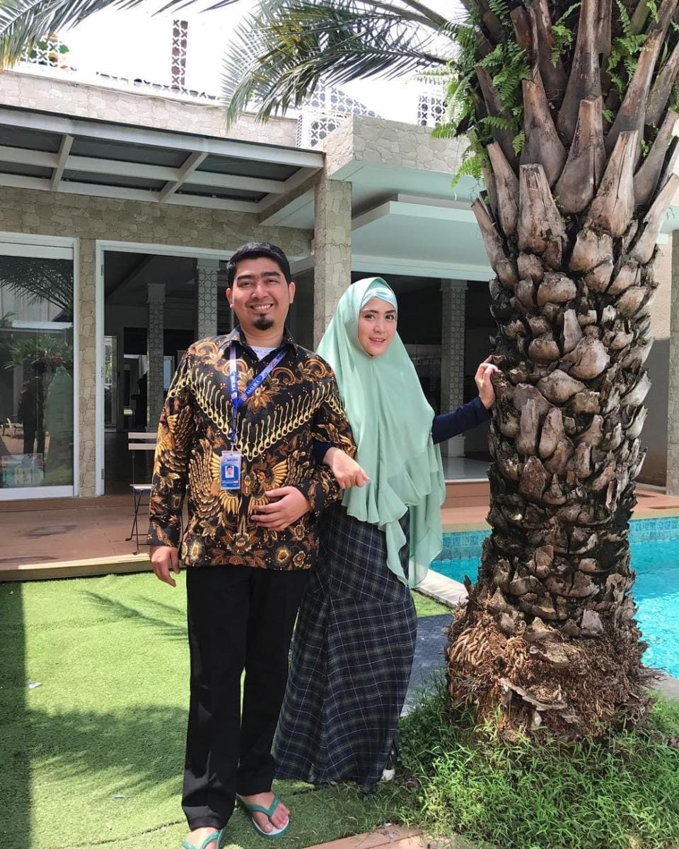 Instagram.com/apriljasmine85