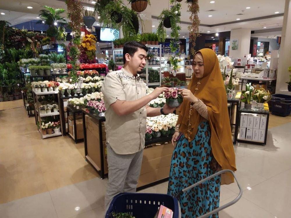 Instagram.com/apriljasmine85